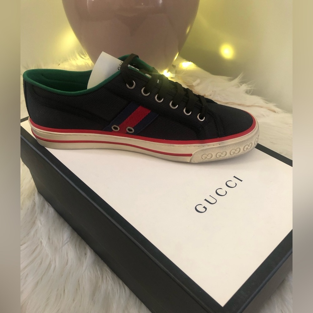 Authentic Gucci old tennis 1977 Men